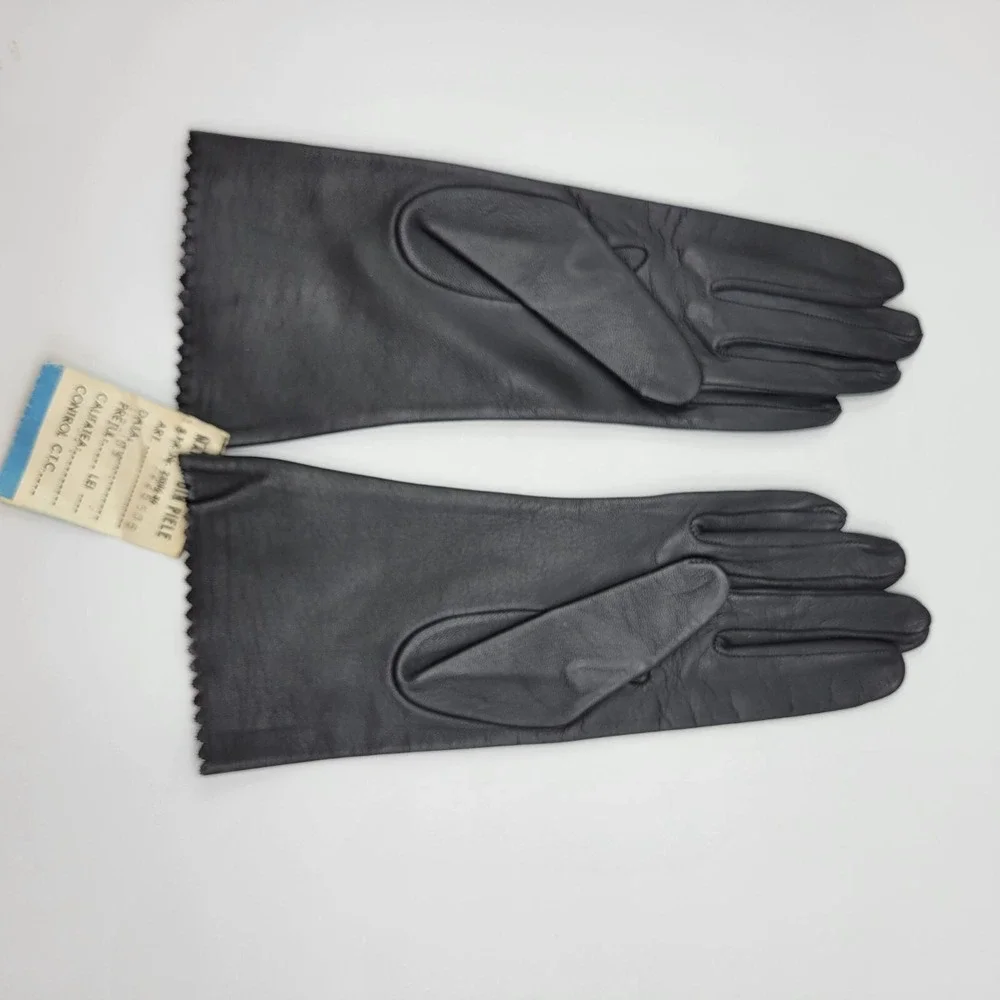 Vintage Womens Soft Real Leather Gloves With Cutout Design Small Black